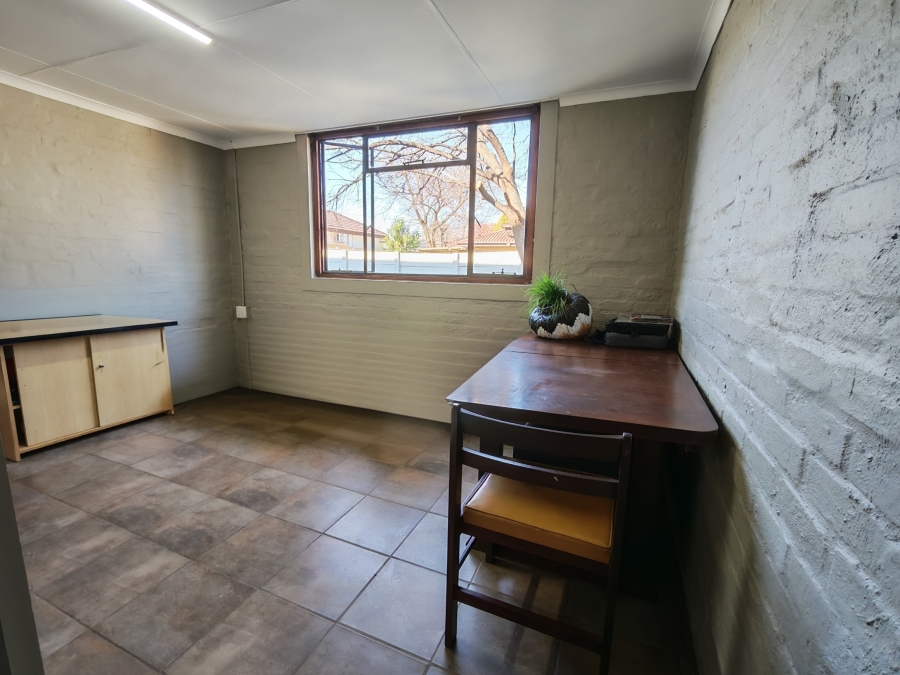 2 Bedroom Property for Sale in Baillie Park North West